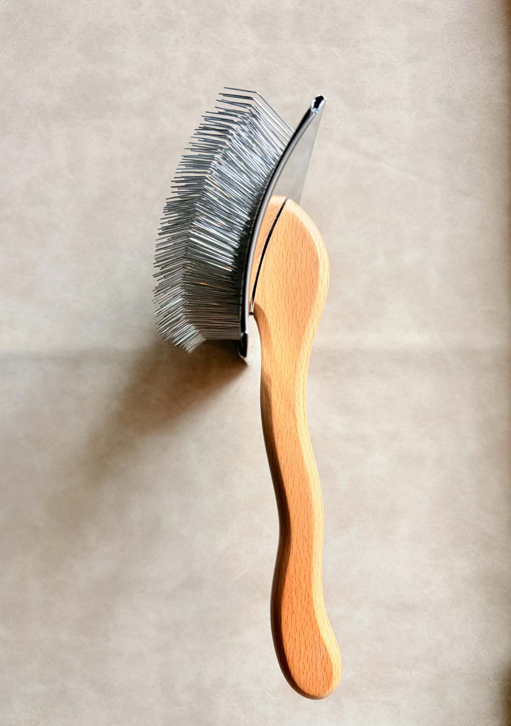 KBW | EXTRA LONG PIN SLICKER BRUSH