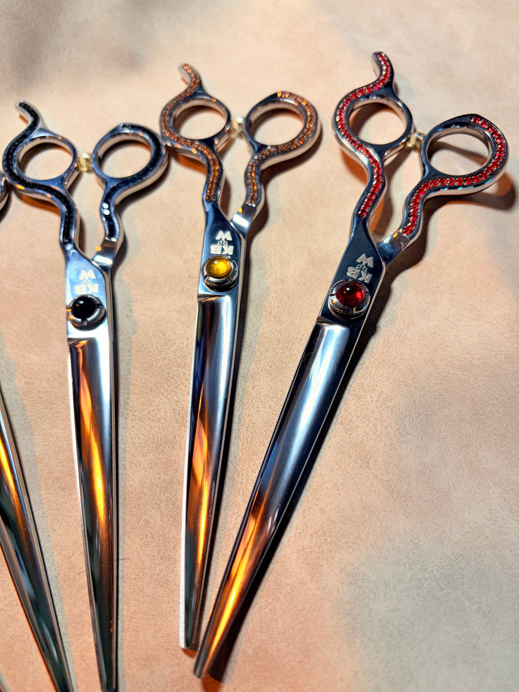 ‘KBW’ The Jewel™ 7” | 440C | RH