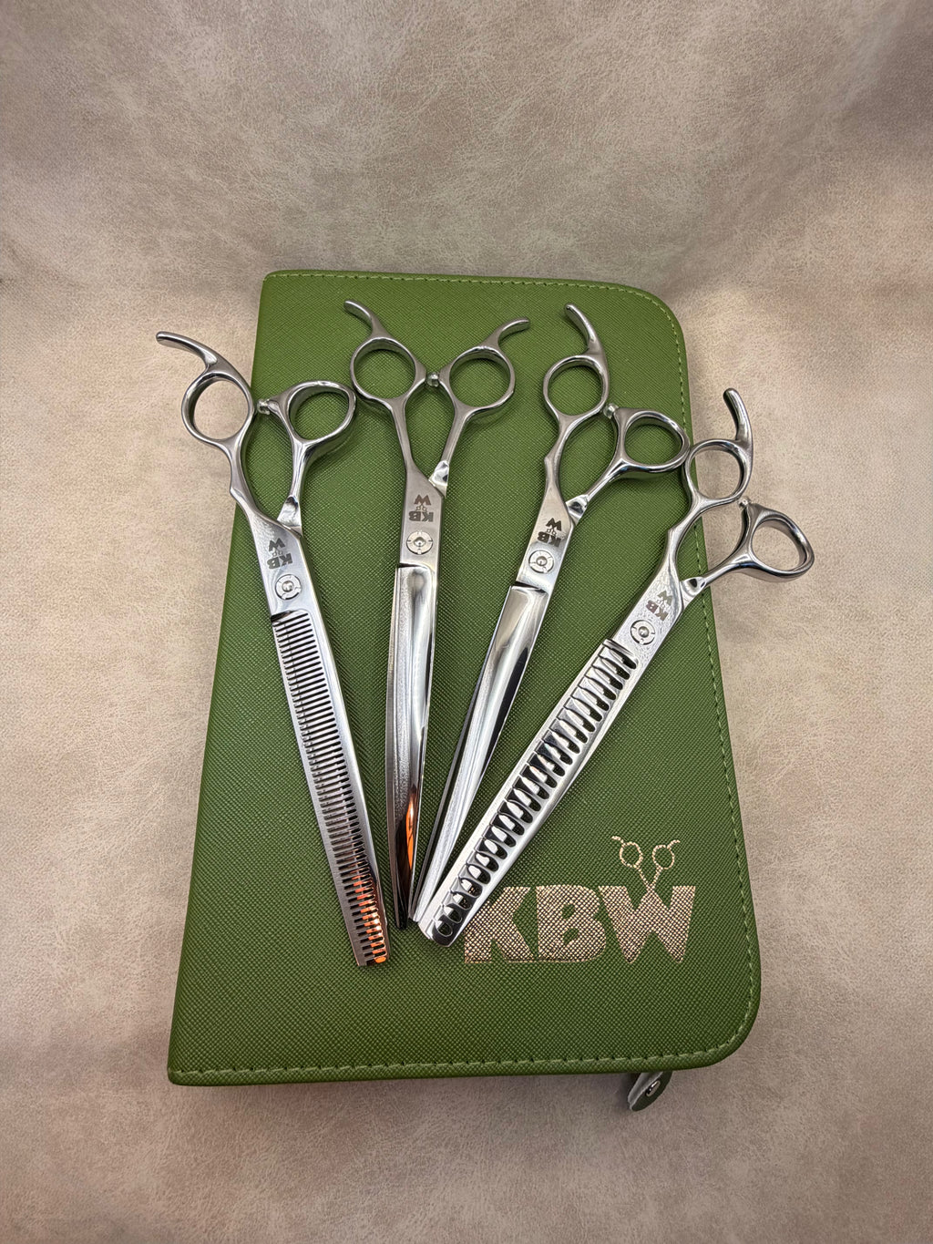 ‘KBW’ ‘Noush’ Scissor Set & Portfolio (Right Hand)