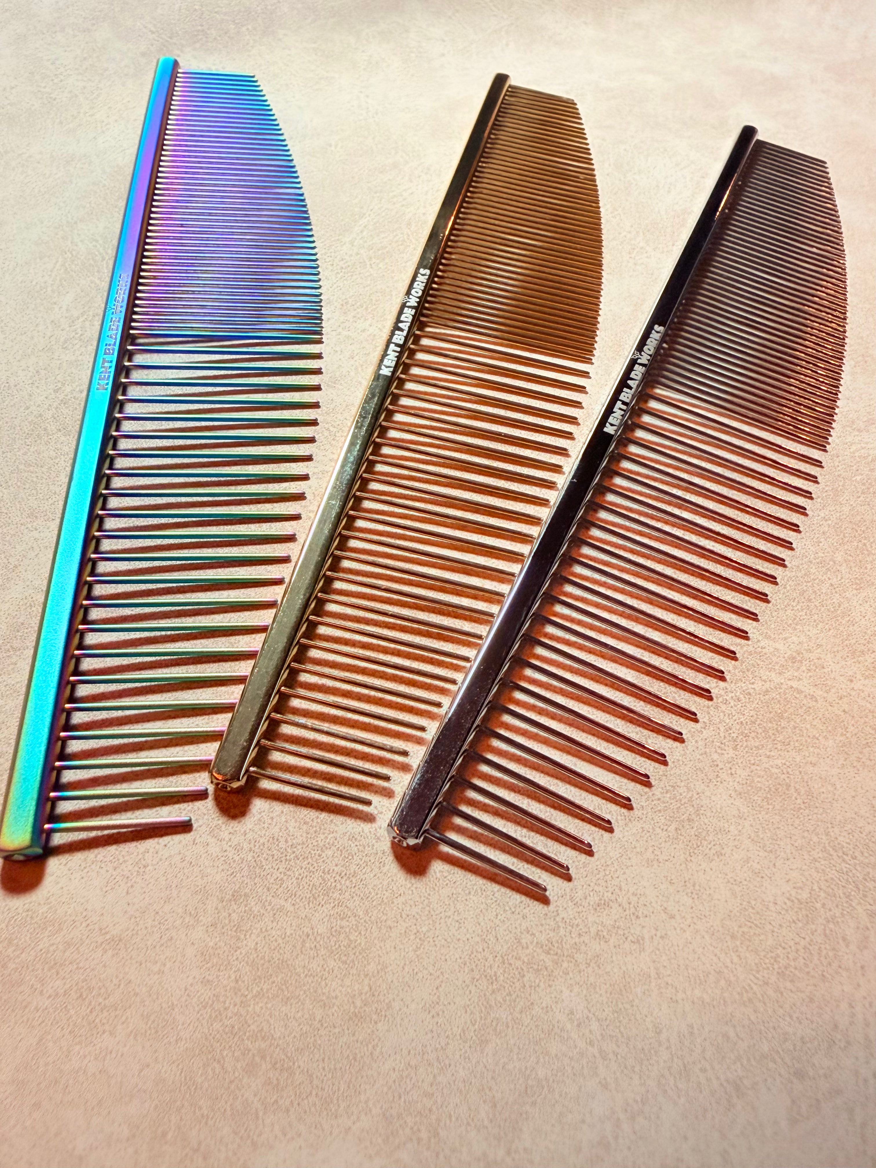 'KBW' Mini Moon Comb
