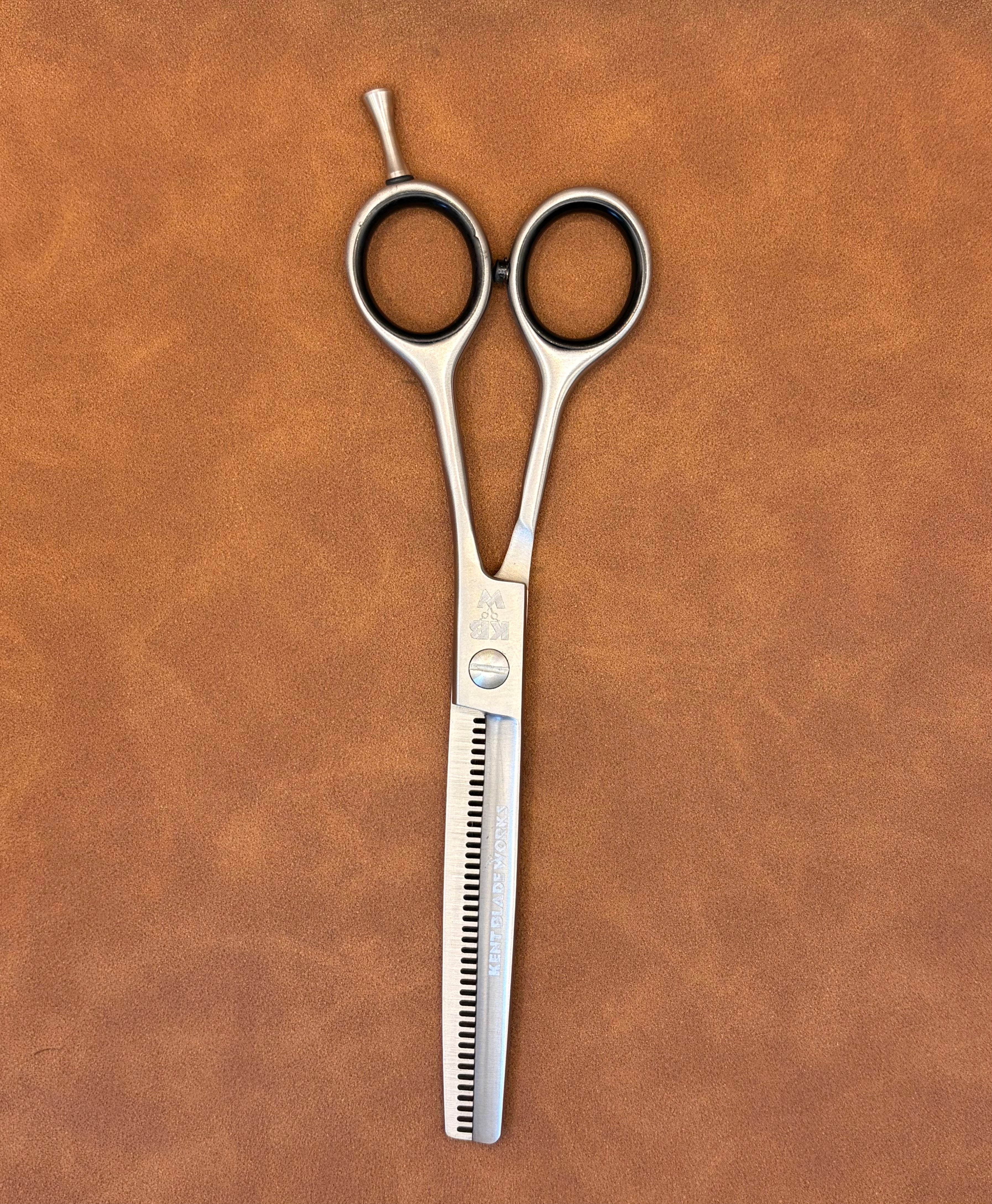 KBW • Heritage Straight Thinning Scissor • 7”
