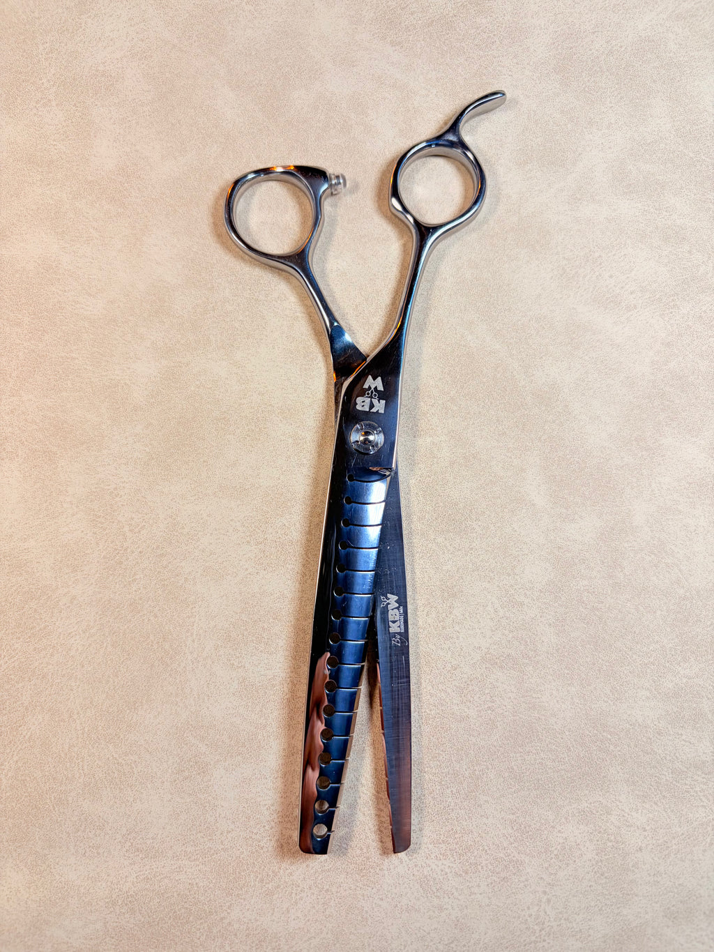 ‘KBW’ THE DAYTONA | 7” | 440c | LEFT HAND