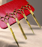 ‘KBW Aurum Serrata 7.5” Ensemble et portfolio de ciseaux (GAUCHER)