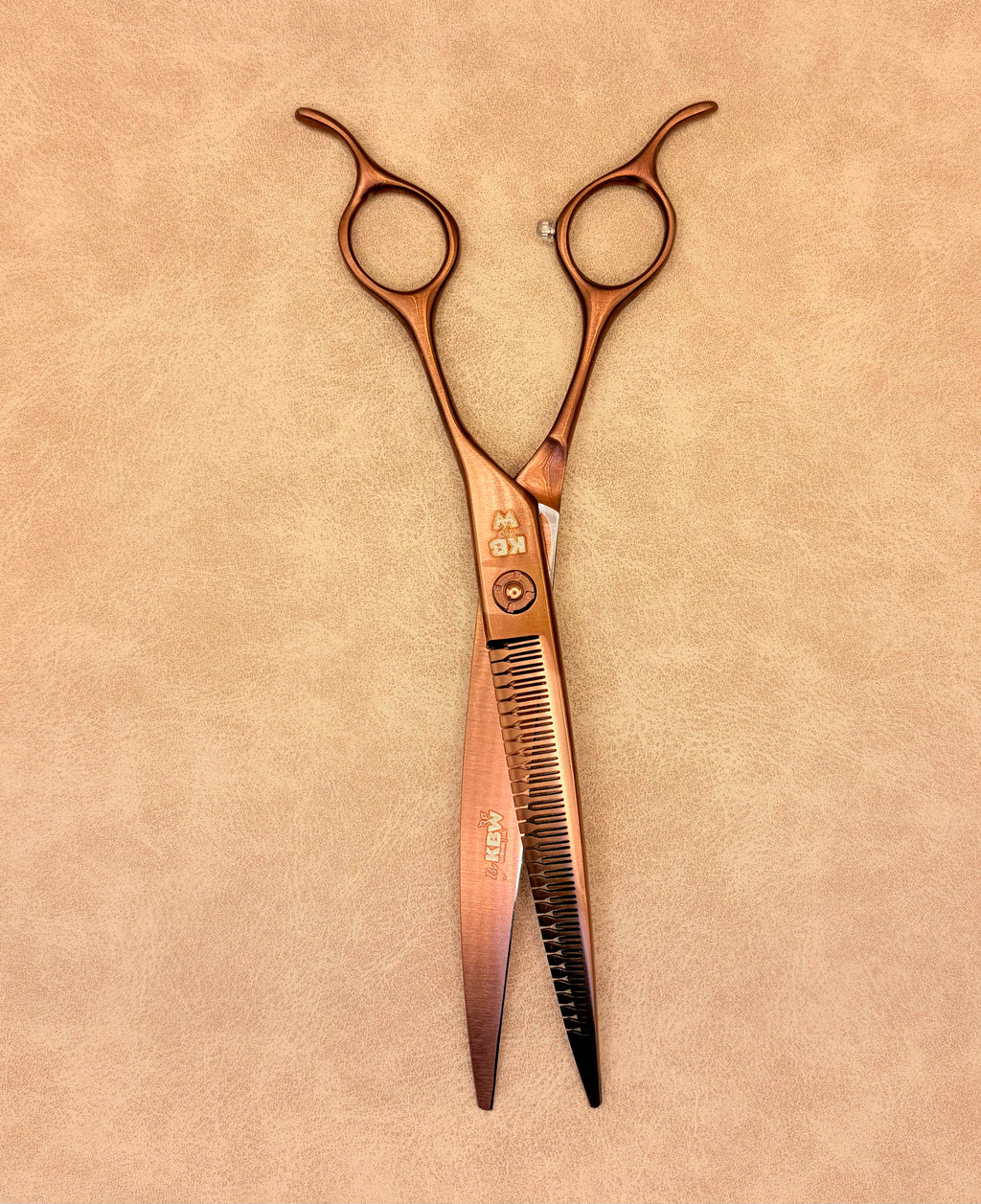 ‘KBW’ | SATURN™ Hybrid – 7” Curved