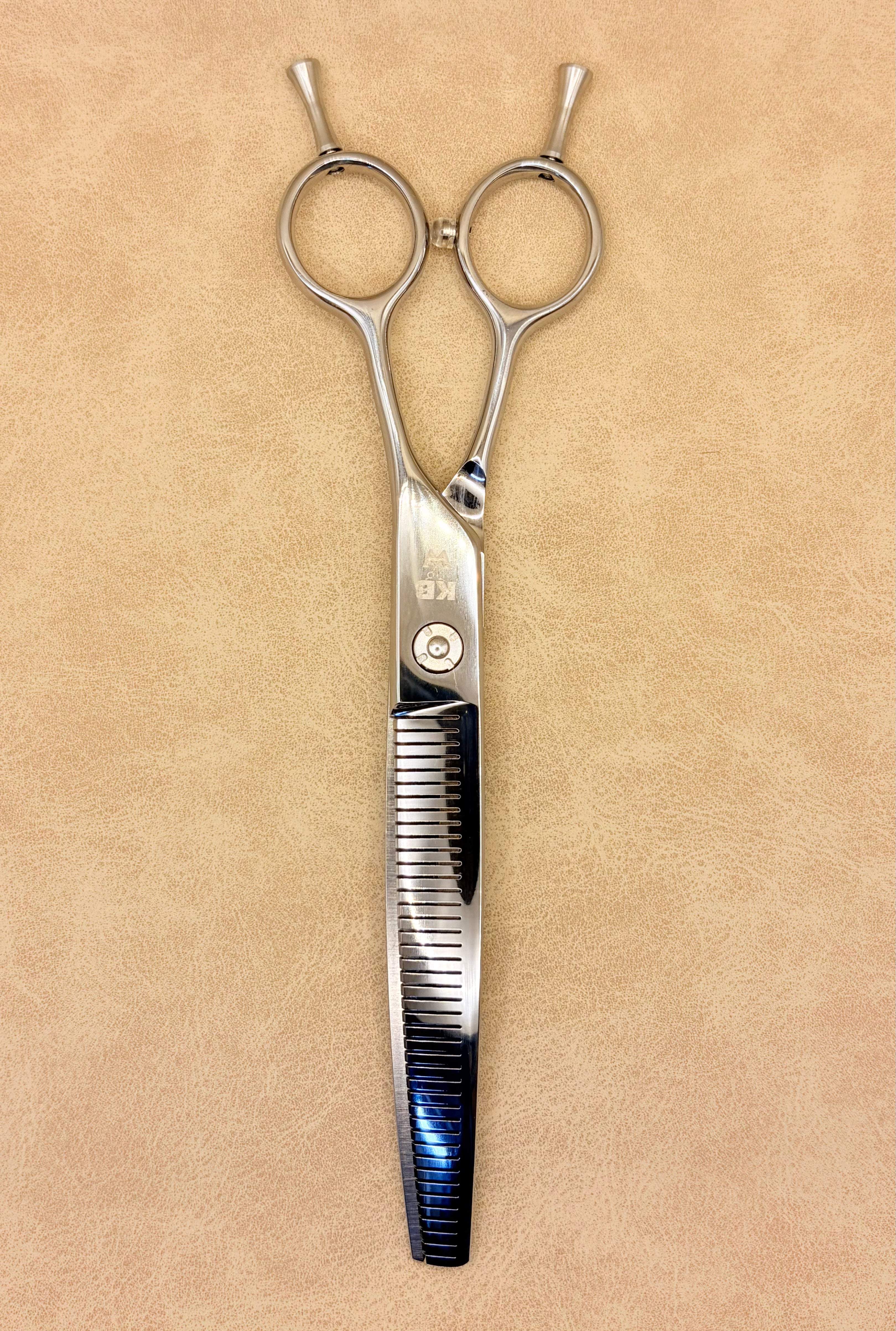 ‘KBW’ | The Reverso’ Flip Curve Fluffer | 7” (Right Handed)