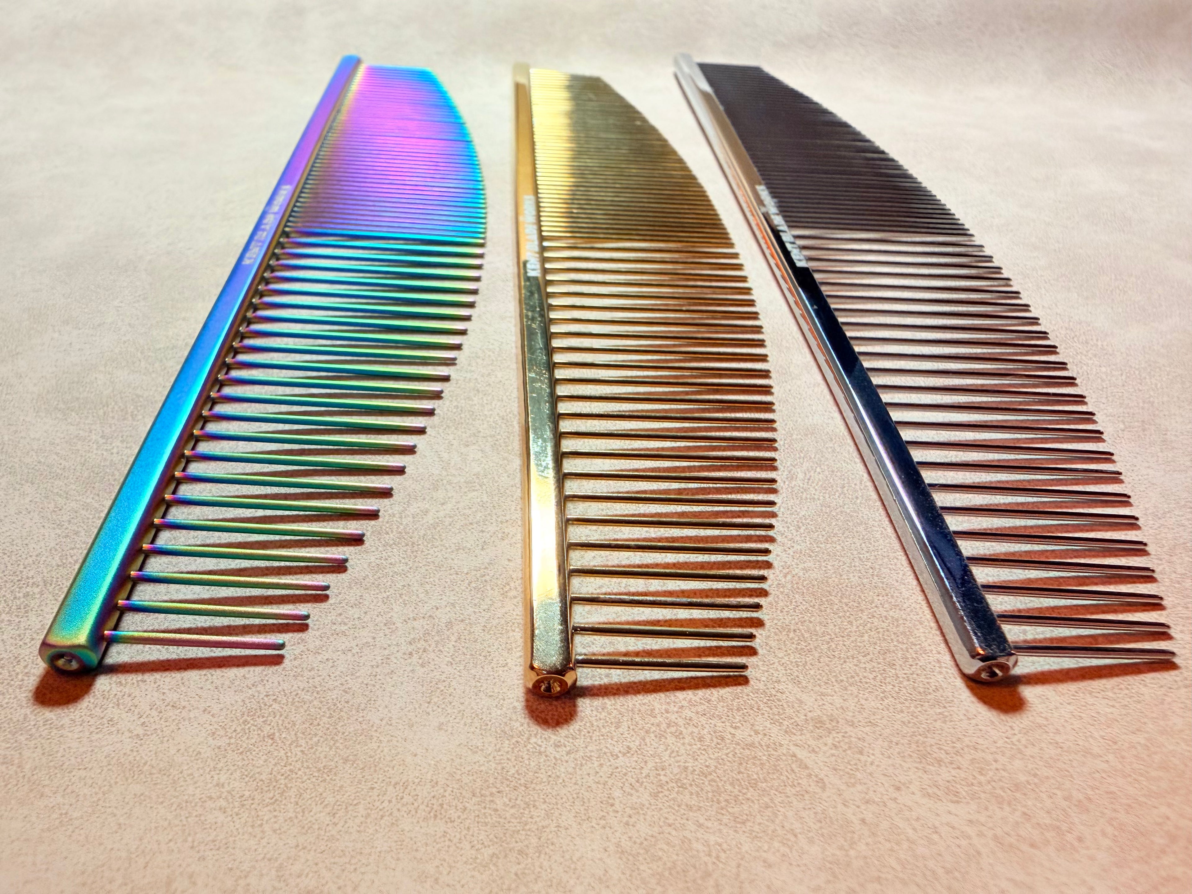 'KBW' Mini Moon Comb