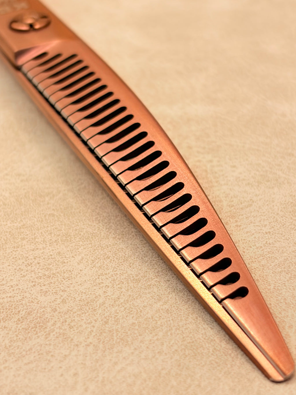 ‘KBW’ | MARS™ Fine Chunker – 7” Curved