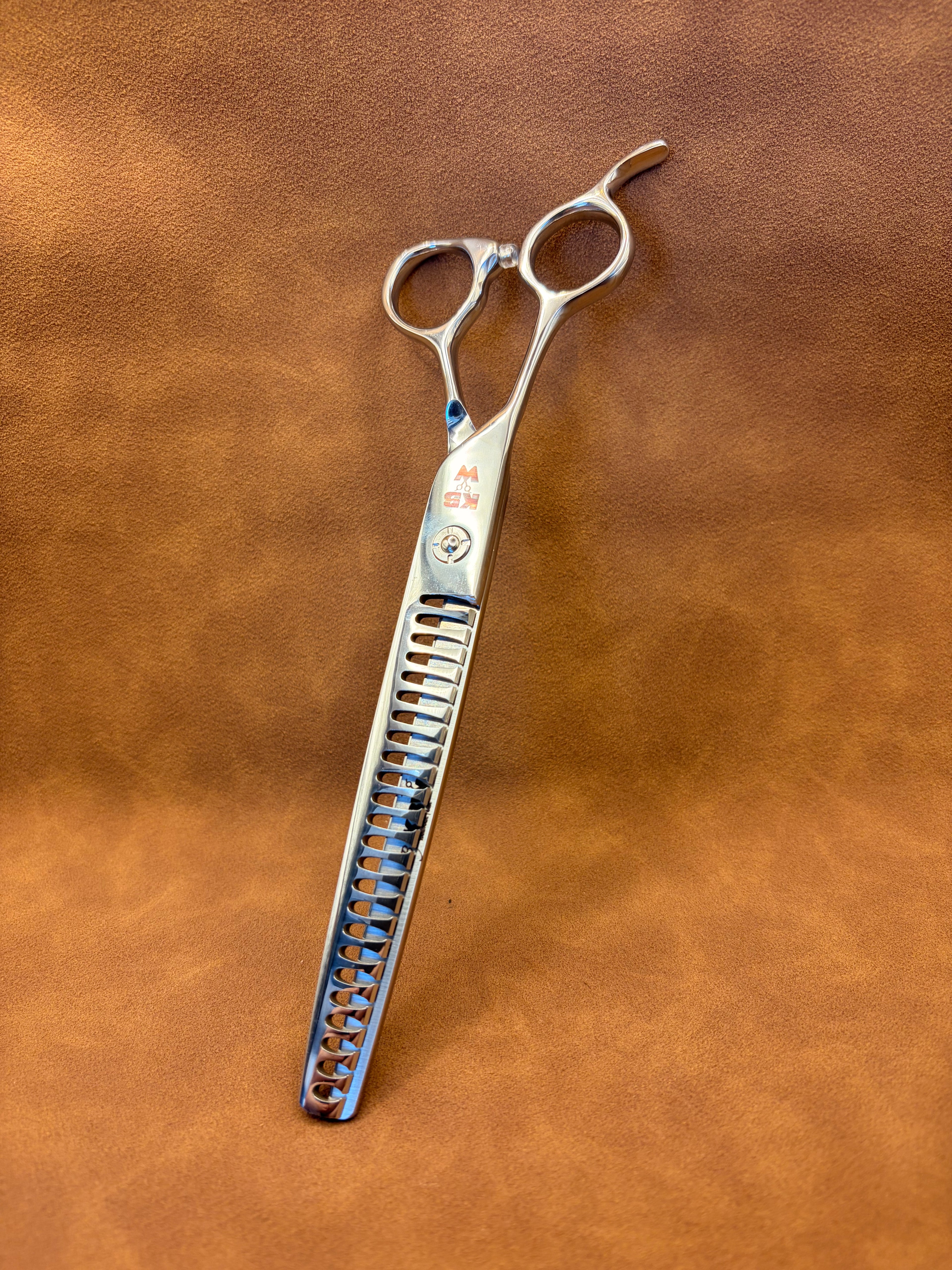 Essential • Straight Chunker • 7.5 (Left Handed)