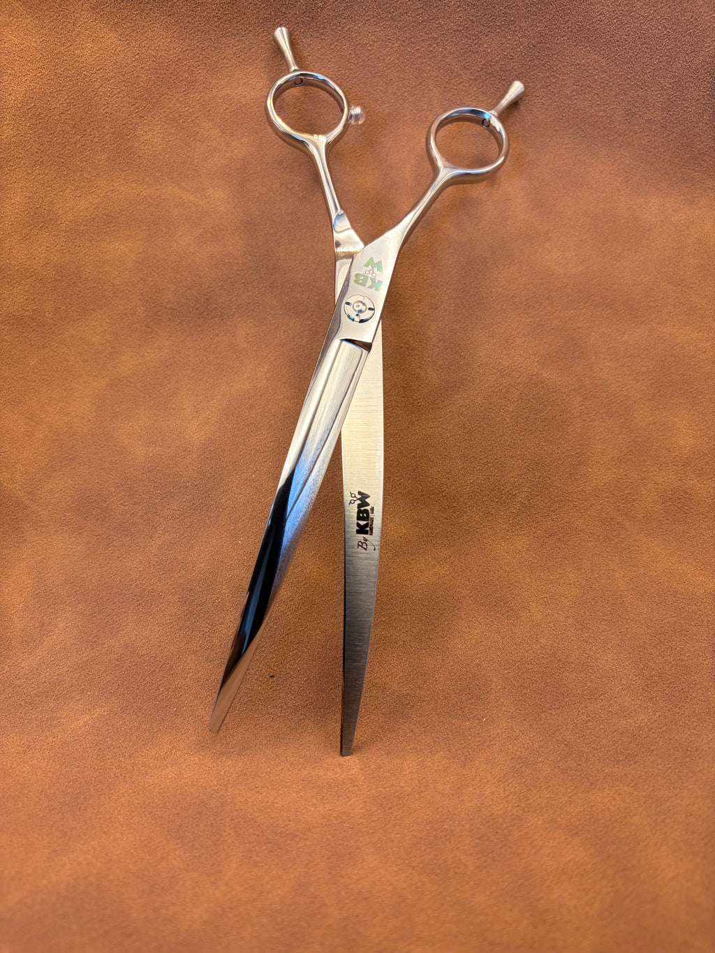 SOUTHPAW “Veluna Vellus” – 7.5” Curve – 440C • Nano Serrated (Left Handed)