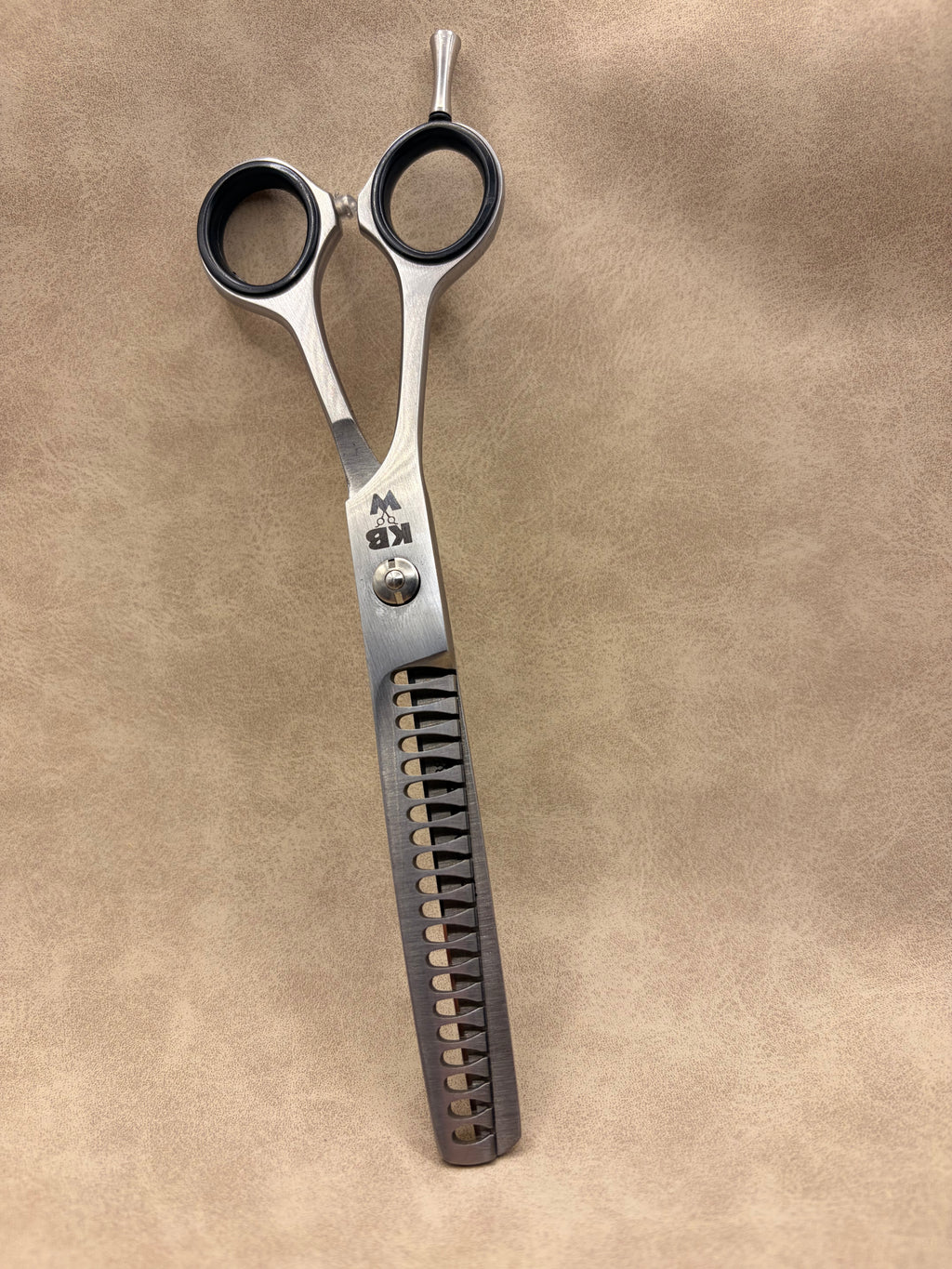KBW • Heritage Straight Chunker  Scissor • 7” Left Handed