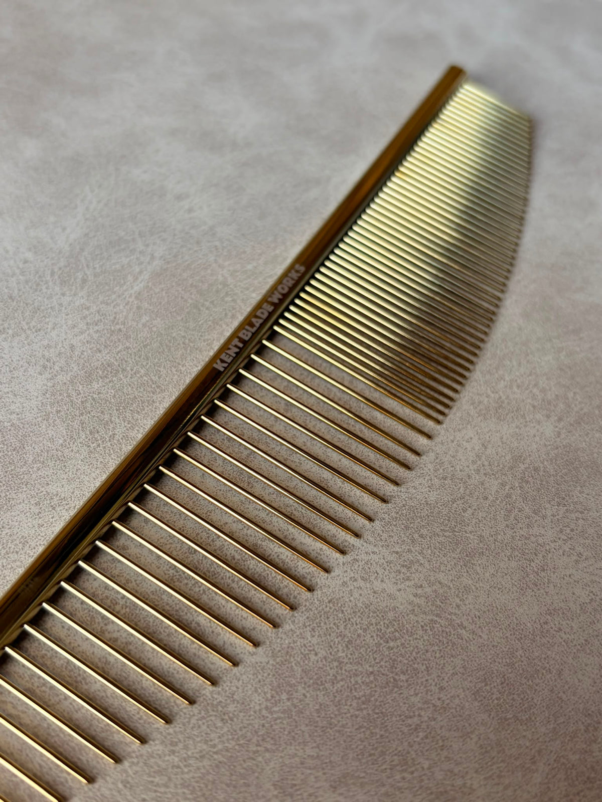 'KBW' Mini Moon Comb